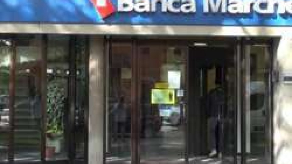Rimini: rapina in banca, bottino da 80.000 euroRimini: rapina in banca, bottino da 80.000 euro