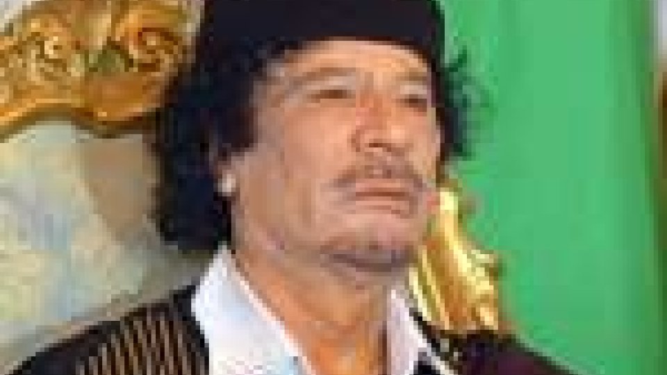 Gheddafi sepolto in una località segreta