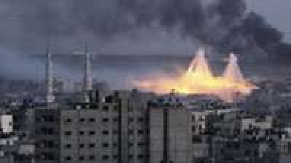Striscia di Gaza: tre vittime di raid israeliani