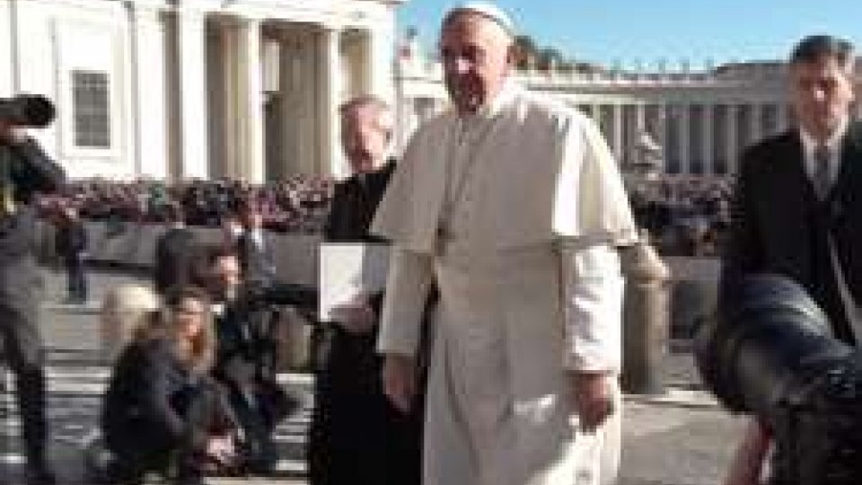 Papa FrancescoPapa Francesco alle famiglie: "Dite più spesso "grazie" e "scusa""