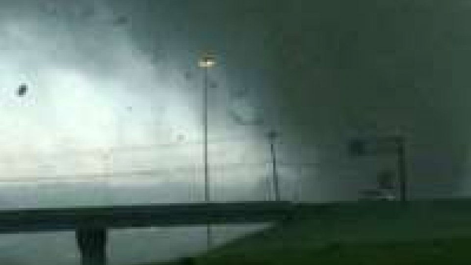 Usa: almeno 10 morti per tornado in stati centro