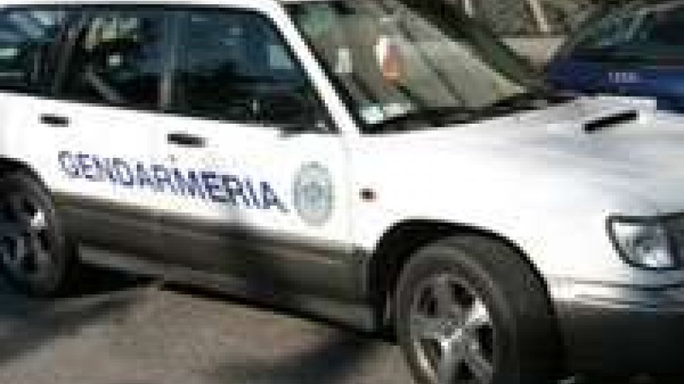 San Marino: inseguimento a Serravalle per auto accusata di "truffa dello specchietto"