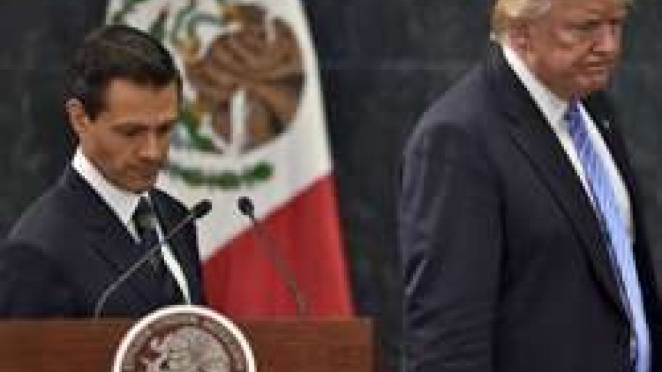 Il presidente messicano a Trump: "Non pagheremo per il muro"
