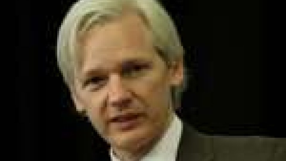 Giulian Assange ha 14 giorni per presentare un nuovo ricorso sulla sua estradizione in Svezia