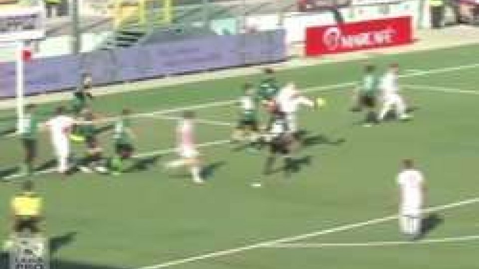 Teramo-Pordenone 2-0Teramo-Pordenone 2-0: prima vittoria per Ugolotti