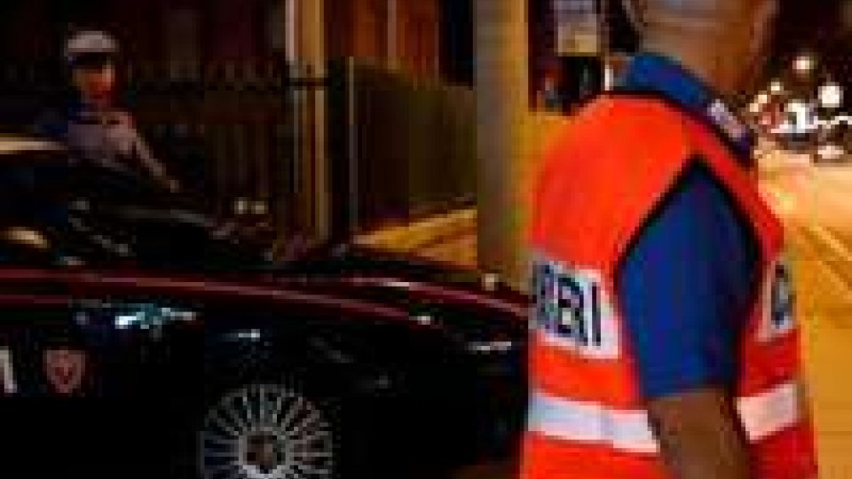 Rimini: due arresti per ricettazione di cellulari