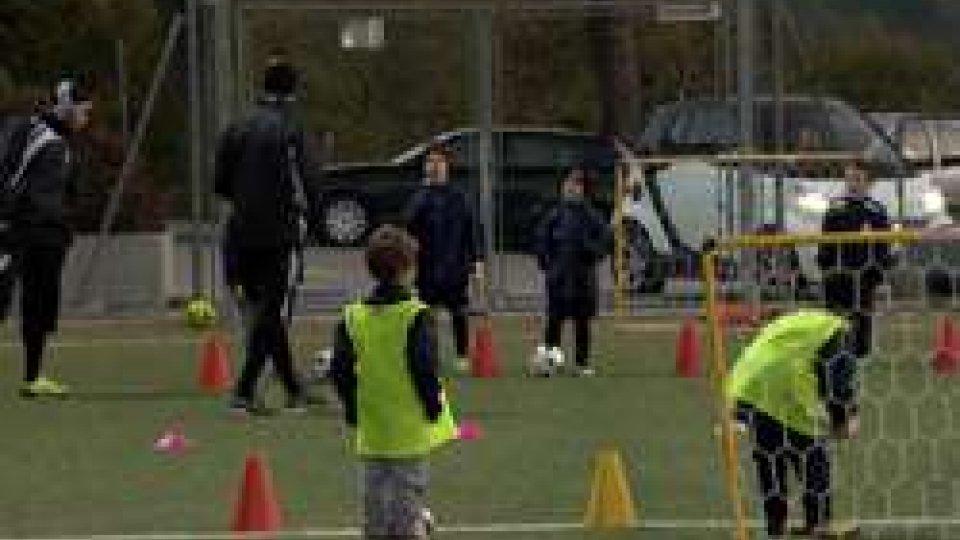 Scuola CalcioScuola Calcio: A San Marino i tecnici dell'associazione calciatori italiana Stefano Ghisleni e Veronica Brutti