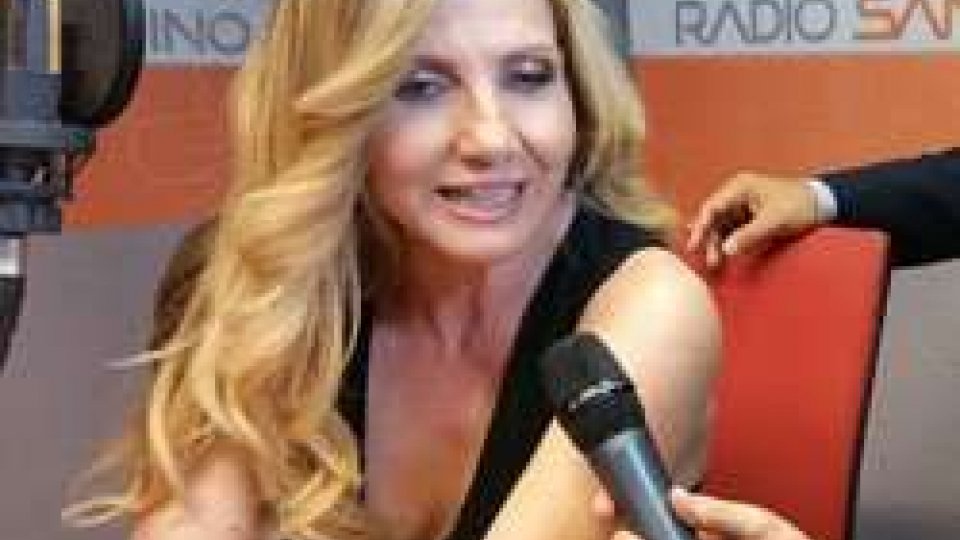 Lorella Cuccarini parla di calcio femminile a San Marino RTVLorella Cuccarini parla di calcio femminile a San Marino RTV