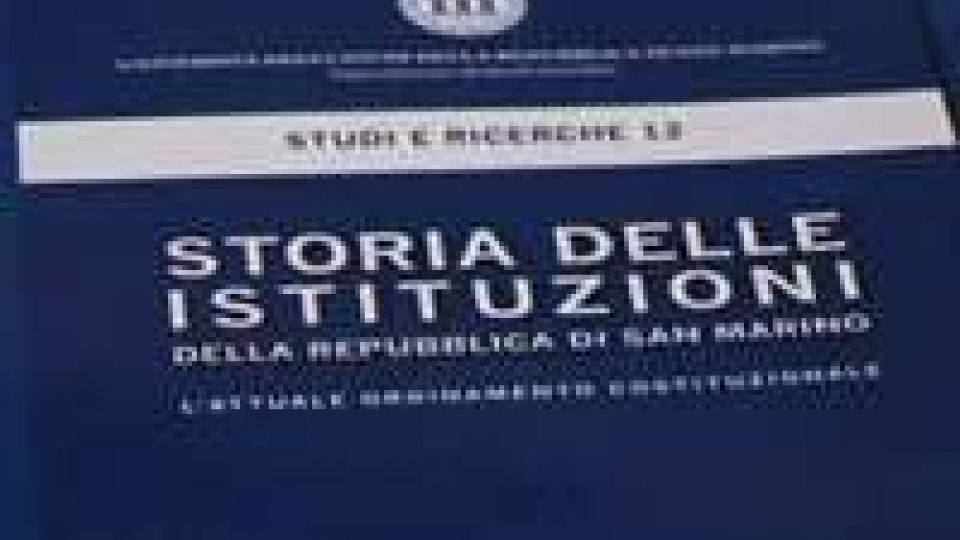 Alvaro Selva presenta la Storia delle istituzioni sammarinesiAlvaro Selva presenta "Storia delle istituzioni sammarinesi"