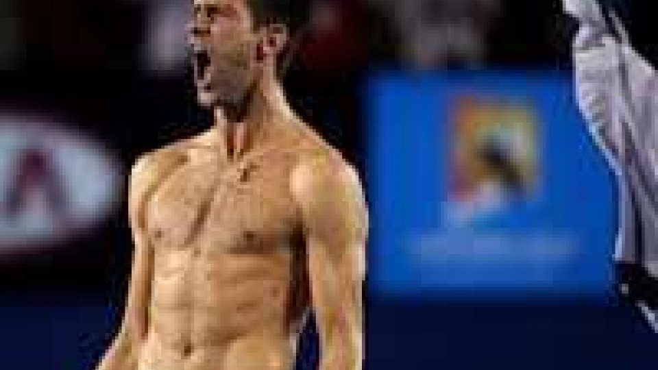 Australian Open: Djokovic cala il tris