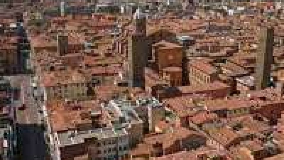Bologna: maxi rissa tra giovani che si sono dati appuntamento su web