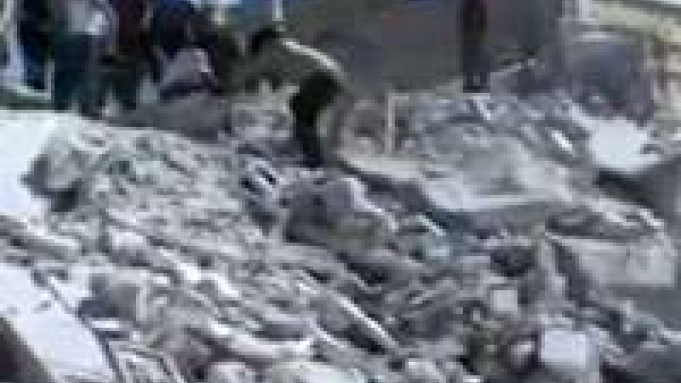 Siria. Tre morti a Damsco per scoppio bomba, 18 morti ad Aleppo