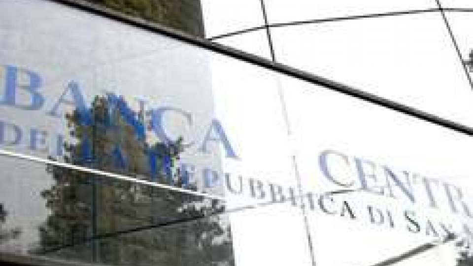 banca centraleConsiglio: richieste di risarcimento di Savorelli e "notizie riservate"