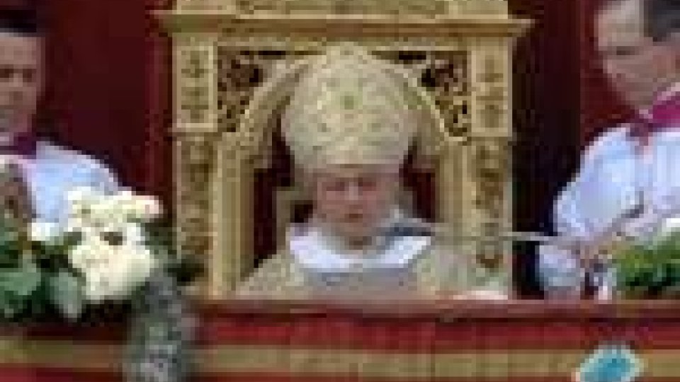 A San Pietro la Messa di Papa Bendetto XVI: “Lavorare per la Pace”