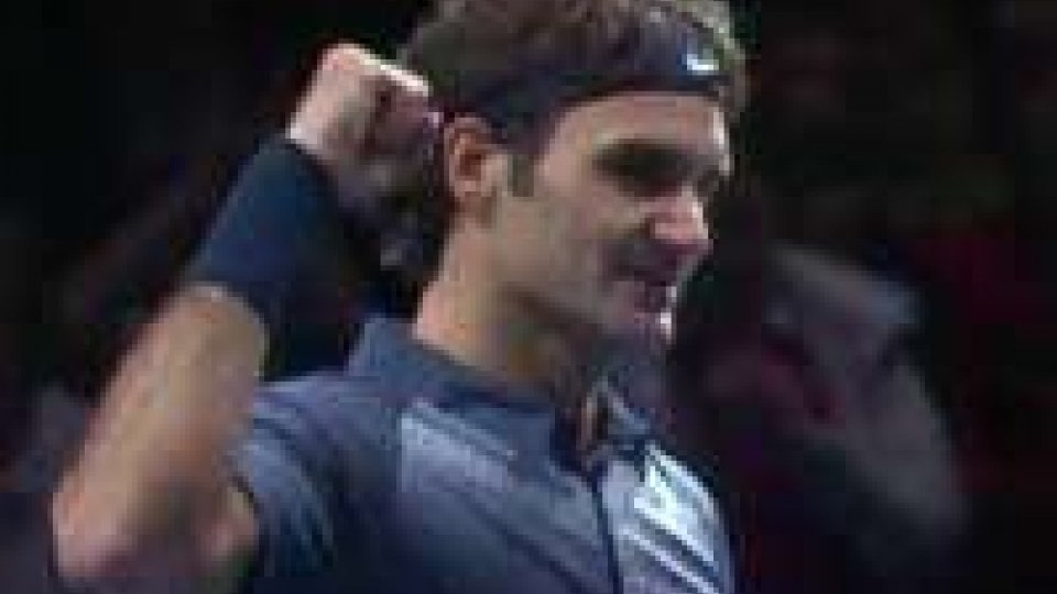 Tennis: Federer in semifinale a Londra