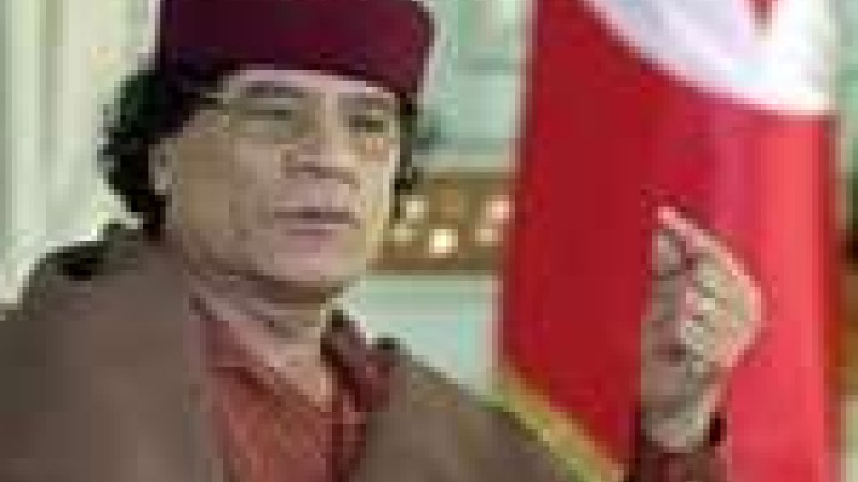 Libia, Gheddafi: "Con l'Italia è guerra aperta"