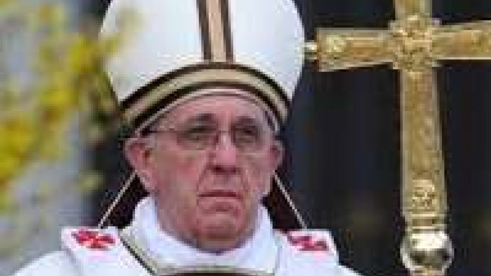 Il papa nella messa di Pasqua: basta a fame e guerre