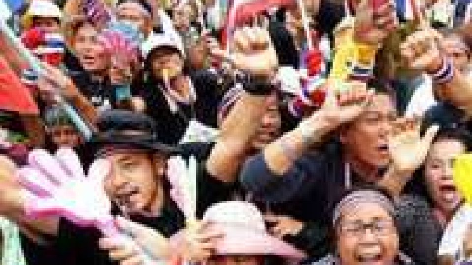 Thailandia: protesta occupa Bangkok, obiettivo 'paralisi'