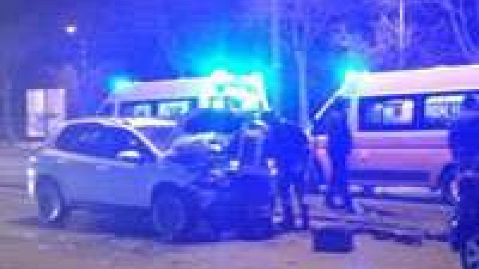 Rimini: maxi tamponamento su via Eurterpe, 5 vetture e 5 feriti