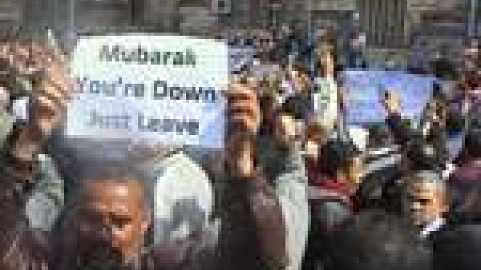 Egitto: proteste e incertezze sul futuro del regime di Mubarak