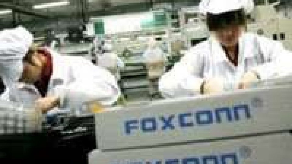 La Foxconn ammette: "Lavoratori minorenni negli impianti in Cina"