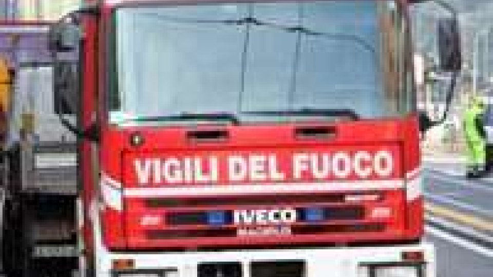 Incendio in ospedale Osimo, fiamme in reparto medicina