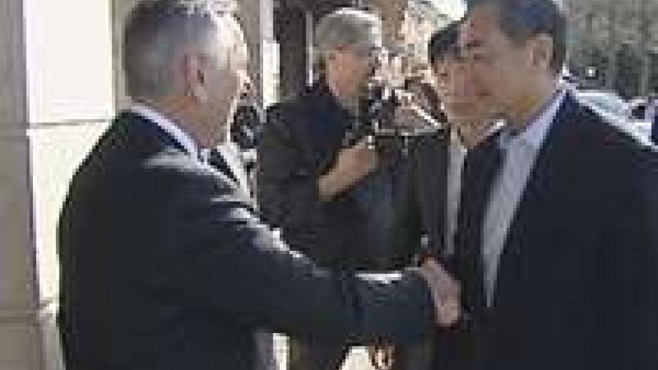 Il ministro degli esteri cinese in visita ufficiale sul TitanoIl ministro degli esteri cinese in visita ufficiale sul Titano