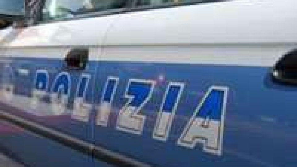 Rimini: Polizia interviene per sedare lite e scopre tunisino irregolare