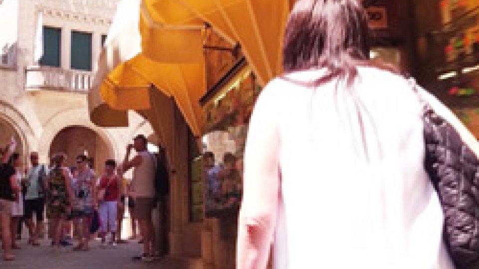 Consumi a San MarinoConsumi e stile di vita: i sammarinesi spendono di più fuori territorio per negozi, cibo e divertimento