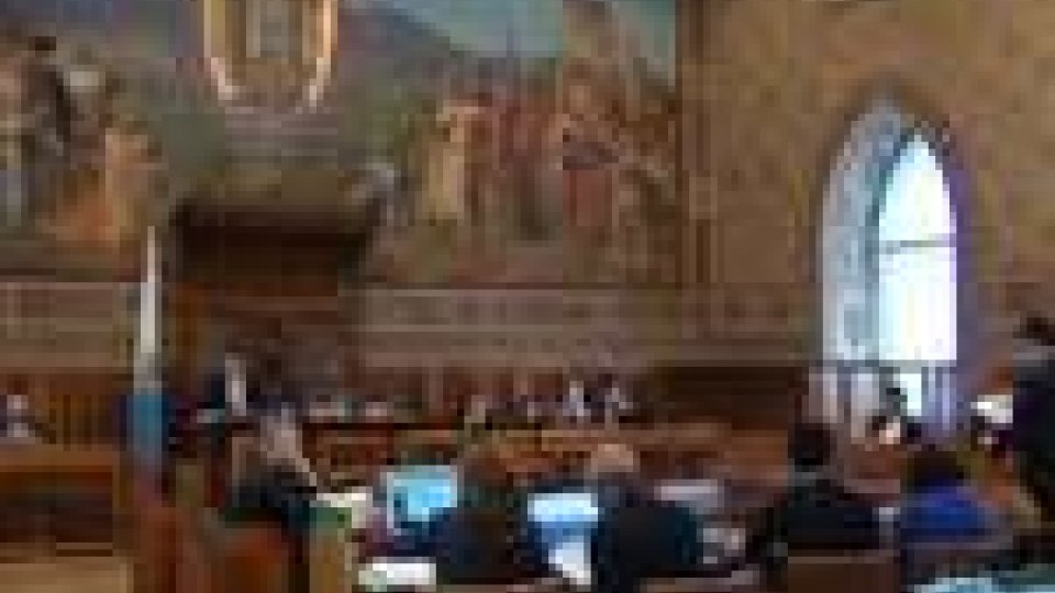 San Marino - Tornano d’attualità i compensi a consiglieri e Segretari di StatoTornano d'attualità i compensi a consiglieri e Segretari di Stato