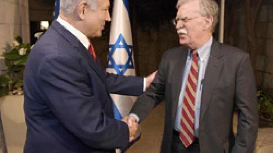Netanyahu e Bolton @twitterIsraele: Consigliere Usa Bolton ribadisce la fedeltà americana alla sicurezza dello stato ebraico
