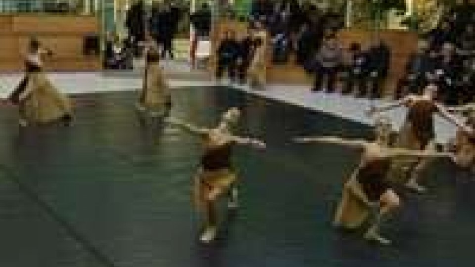 A Serravalle è tempo di "Azzurro Dance": lo spettacolo presentato da scuola ArteDanza