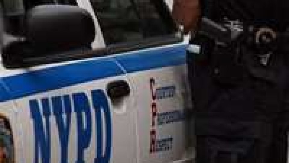 Agente novizio uccide 14enne in sparatoria nel Bronx