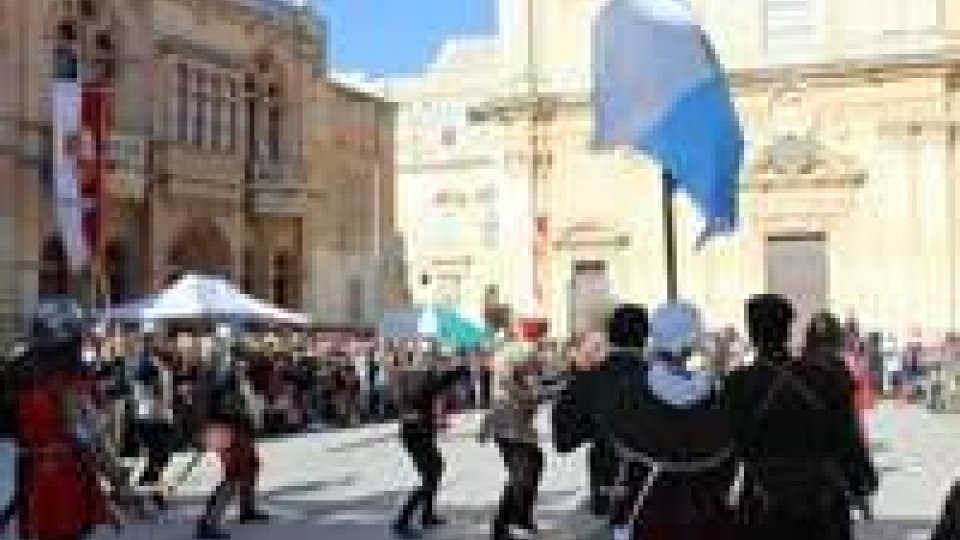 I "Fanciulli e la Corte di Olnano"portano le tradizioni del Titano a Mdina