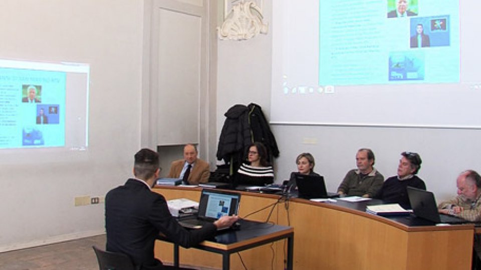 Alessandro Ciacci discute la tesiSan Marino Rtv protagonista all'Università di Urbino con la tesi di un giovane sammarinese