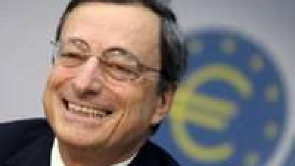 Crisi, Draghi sfida la  Merkel: "Acquisto illimitato di bond"
