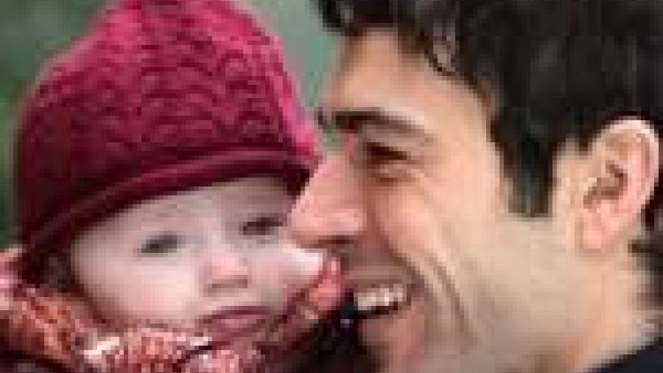 Padre e figlioGenitori italo-sanmarinesi: difficoltà nell?affidamento dei figli
