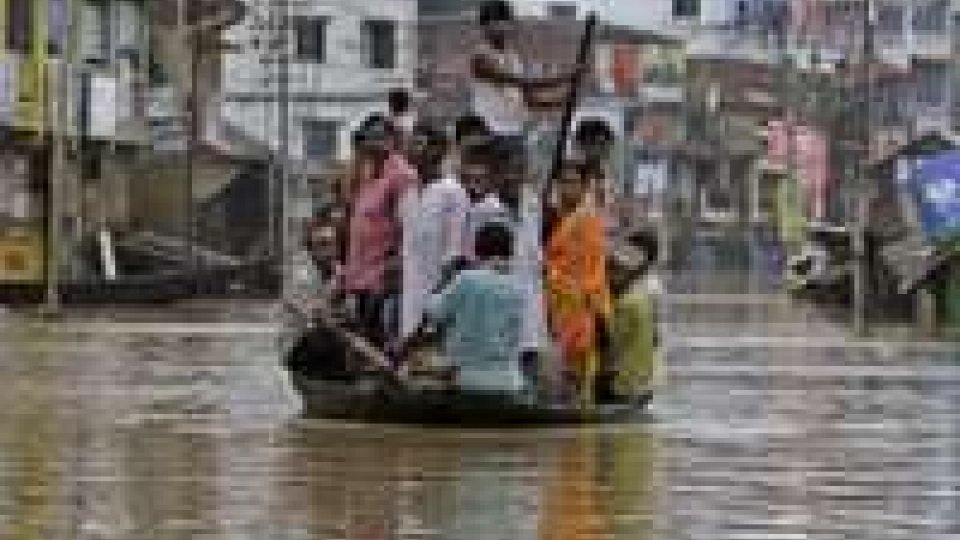Monsoni: centinaia di morti in India