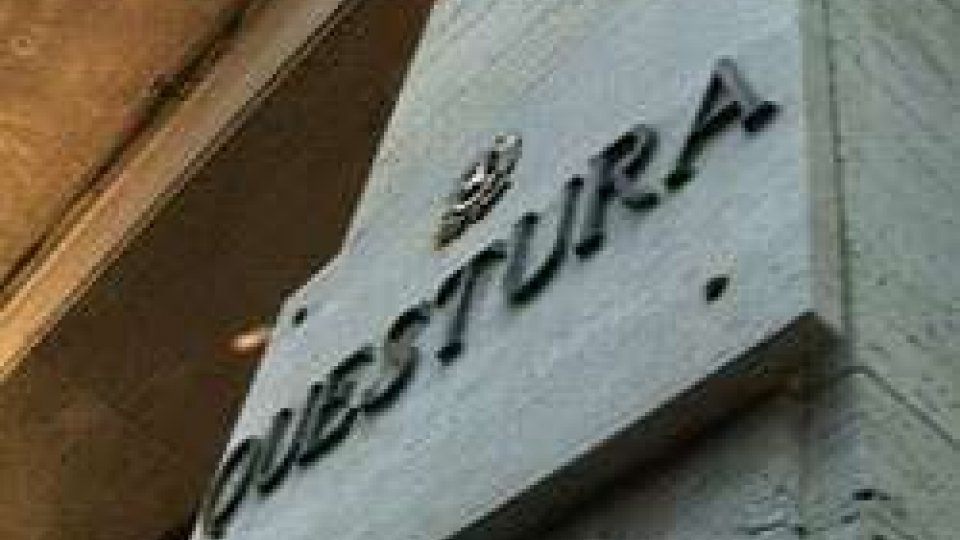 Rimini: escandescenze in hotel e vilipendio alla messa, arrestato