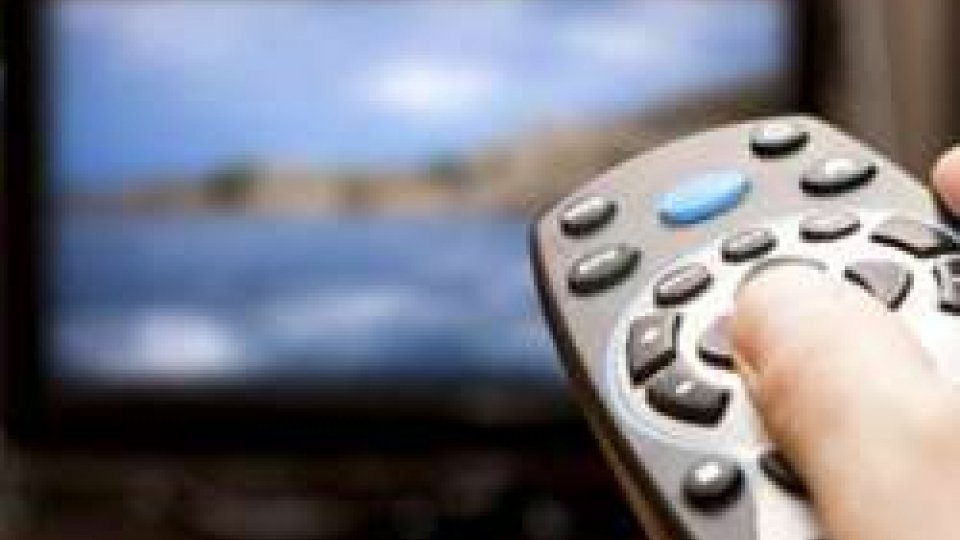 Frequenze tv: ricorso di Mediaset e gruppo Cairo, rischio rinvio dell'asta