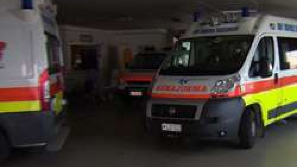 Ambulanza arriva al PS di San Marino