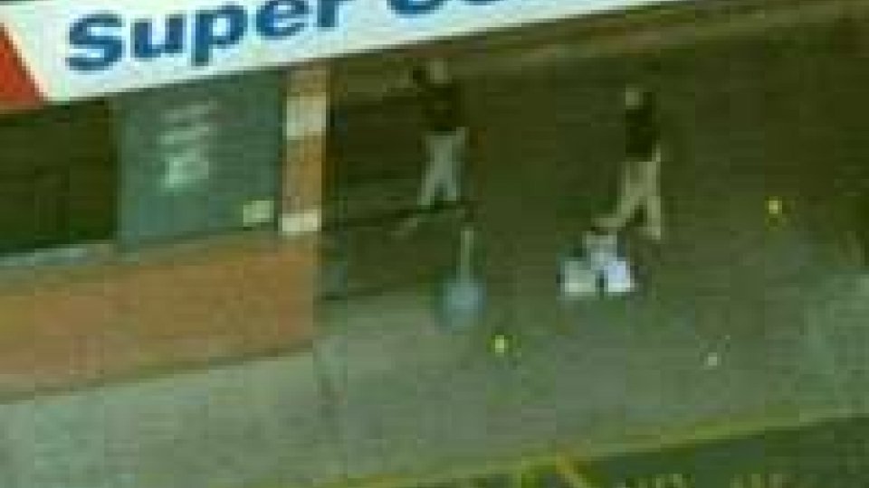 Sparatoria in supermercato Usa: 2 morti