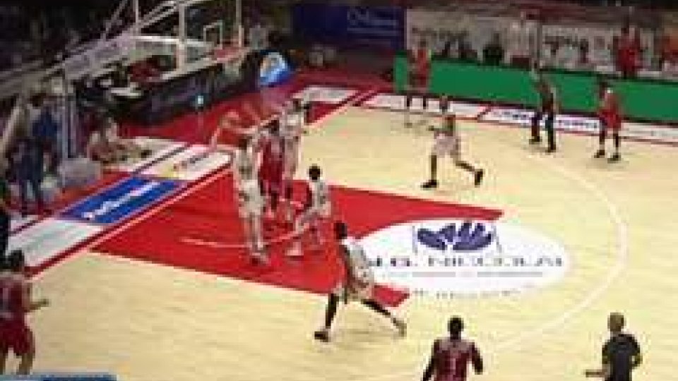 Pistoia-Pesaro 87-83Basket: Pistoia-Pesaro 87-83, VL a due punti dalla retrocessione