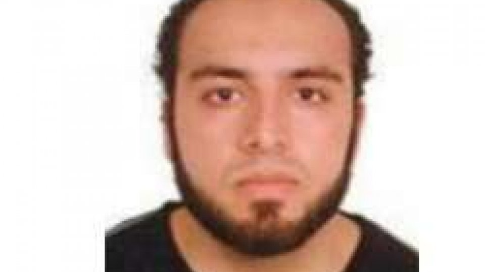Ahmad RahamiBombe a New York: arrestato, dopo una sparatoria, il principale sospettato