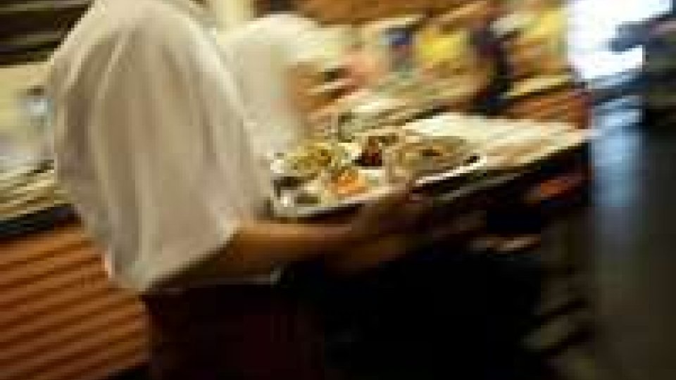 Lavoro nero e sporcizia: chiuso un ristorante nel modenese