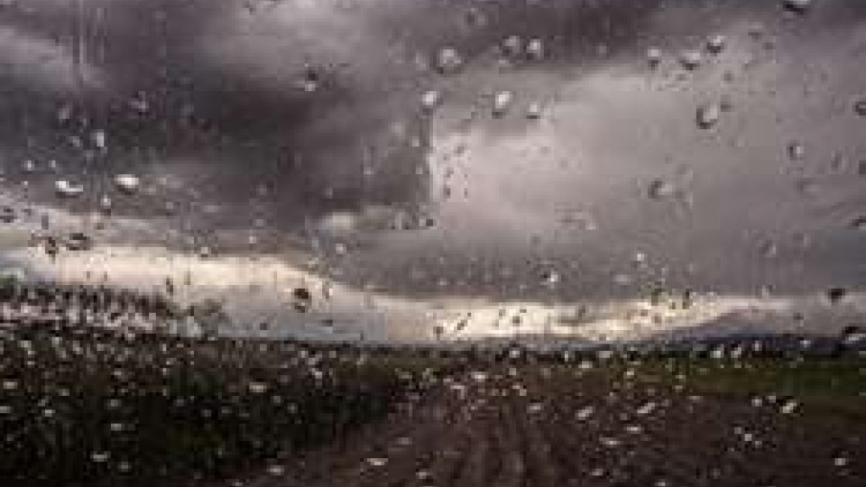 Pioggia in campagna