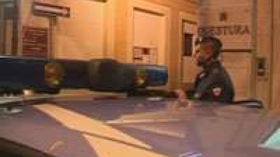 Rimini: rapina con pistola giocattolo nel centro commerciale "Tigotà", indaga la Squadra mobile
