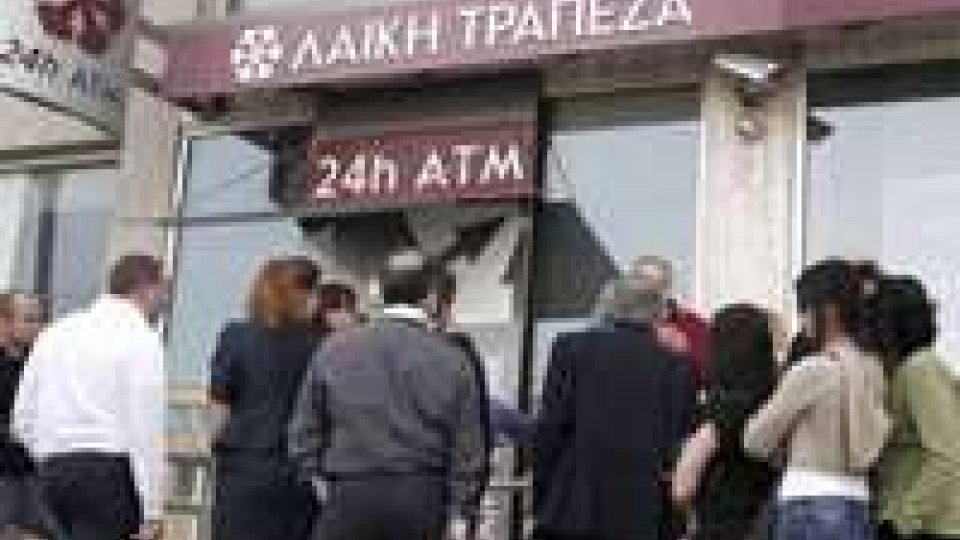 Cipro: Banca Popolare taglia prelievi bancomat a 100 euro