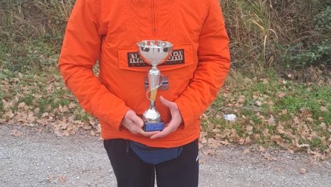 Alessandro Palmieri con il trofeo