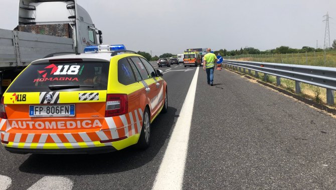 A14: serie di incidenti. Chiusa l'uscita di Cesena Nord, lunghe code nelle due direzioni e tutti in fila anche a Rimini